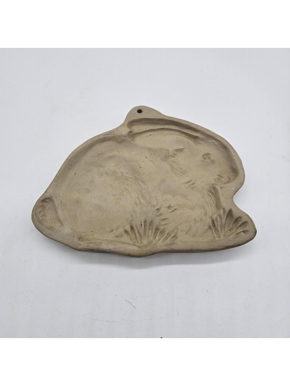 Brown Bag 1983 Bunny Cookie Art Mold 6.5"x5"